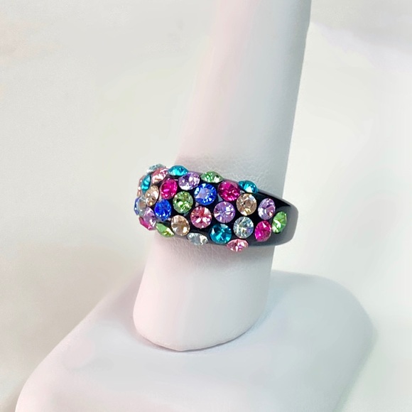 Black Acrylic Ring With Multicoloured Swarovski Crystal Stones • Handmade Ring - Picture 4 of 12
